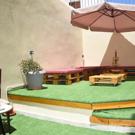Apartment Little Yard & #1 Naxos City