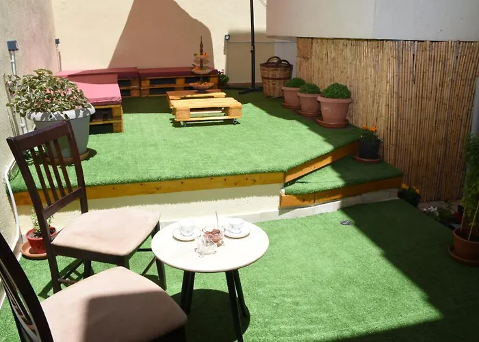 Little Yard & #1 Lejlighed Naxos City