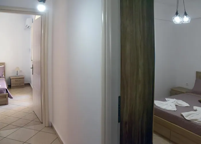 Little Yard & #1 Lejlighed *